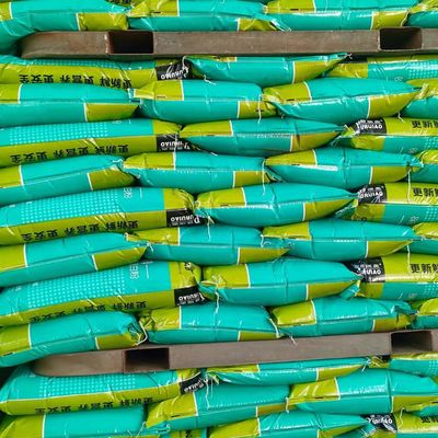 Polvo crudo de la sangre del pollo de la materia prima de la alimentación de las aves de corral de la hemoglobina del 90%