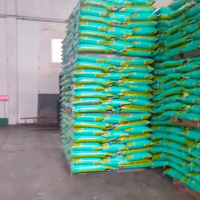 Polvo del plasma del pollo de los añadidos de la alimentación de las aves de corral de la harina de sangre de las aves de corral de los aditivos alimenticios